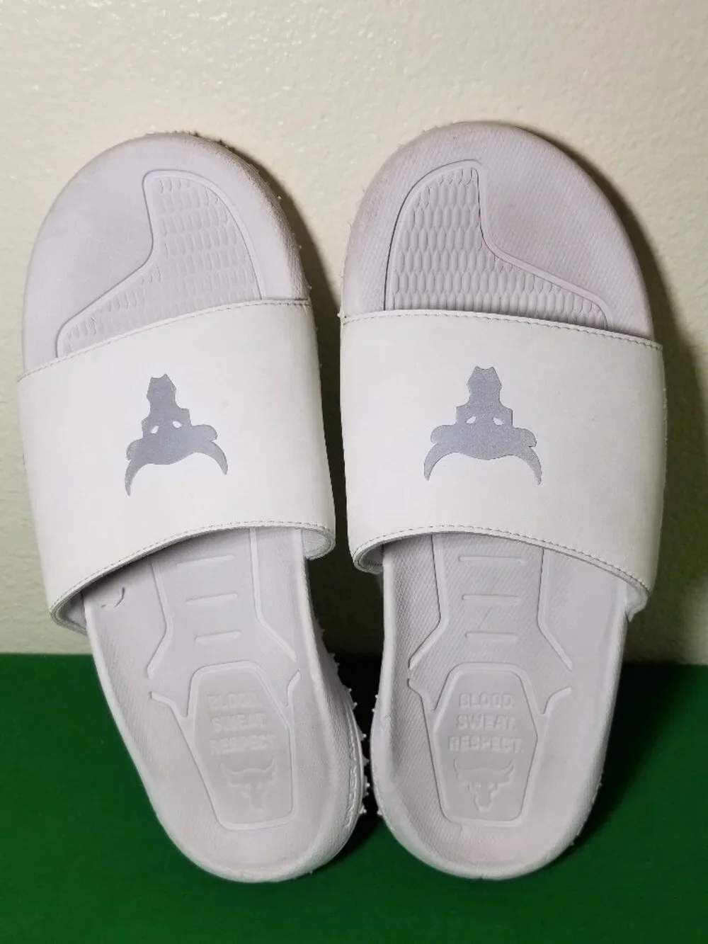 Under Armour White Rock Slide 2.0 Men Size 8 Michelin Tire Project Rock Shoes